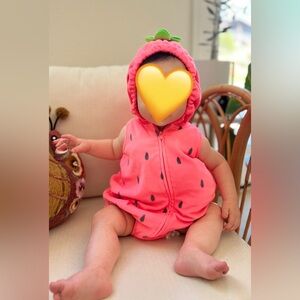 Strawberry outfit 3-6 months